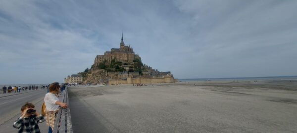 Mont St-Michel & Saint-Malo- 1 Day 2 Trips in VAN From Paris - Customization Options Available