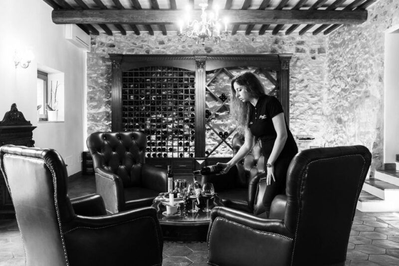 Montalcino: Premium Wine Tasting With Light-Lunch and Tour - Good To Know