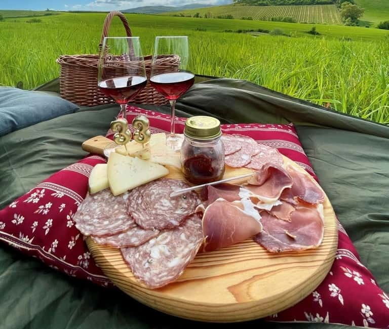 Montalcino: Vineyard Picnic with Rosso di Montalcino Wine - A Closer Look at the Experience