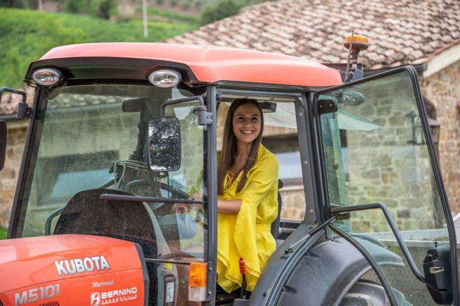 Montalcino: Walk of Wine Tour With Vertical Brunello Tasting - Full Description