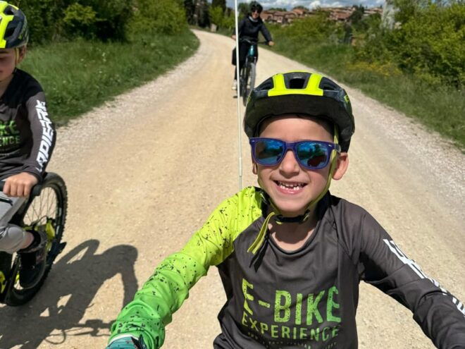 Montalcino:Privat E-Bike Experience Discovering Orcia Valley - Equipment and Services