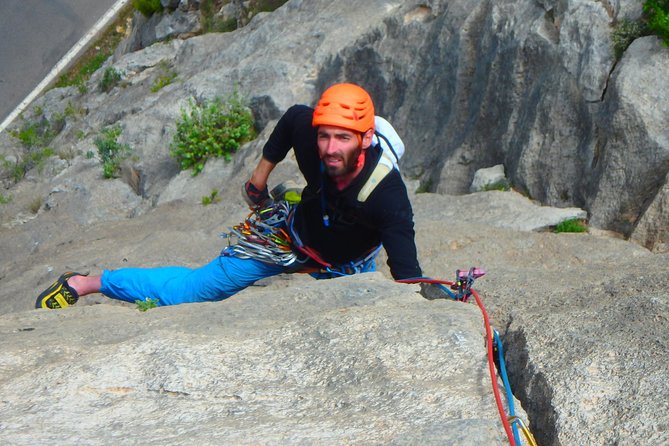 Montanejos: Long Route Multi-Pitch Climbing Experience - Valencia - What to Expect