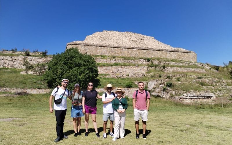 Monte Alban Archaeological Site Half-Day Bus Tour - Getting from Santa Cruz Xoxocotlán to Monte Albán