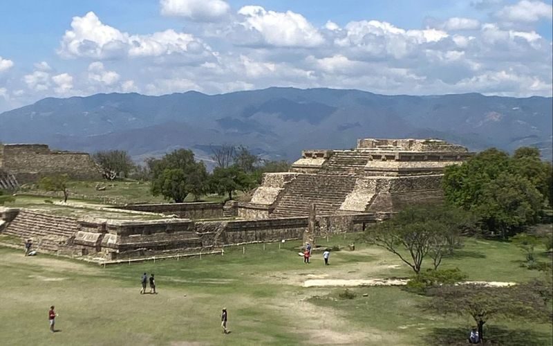 Monte Alban Archaeological Site Half-Day Bus Tour - Who should book this half-day trip?