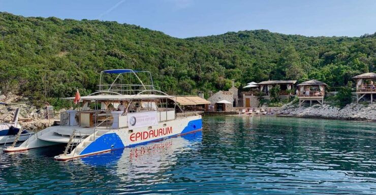 Monte Marine Cat 17 Power Private Boat Tour - Booking and Reservation Details