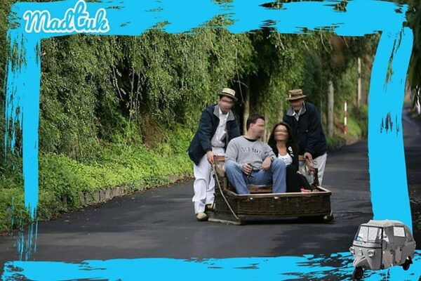 Monte: Toboggan Tuk-Tuk Tour - Group Experience