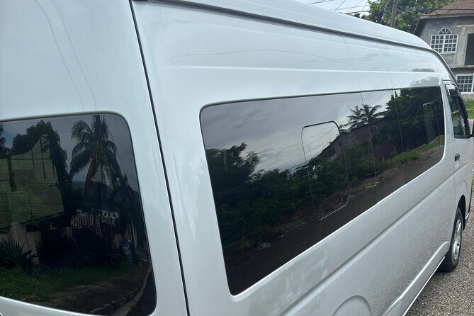 Montego Bay Airport and Riu Palace Tropical Bay Private Shuttle - Drop-Off at Riu Palace Tropical Bay
