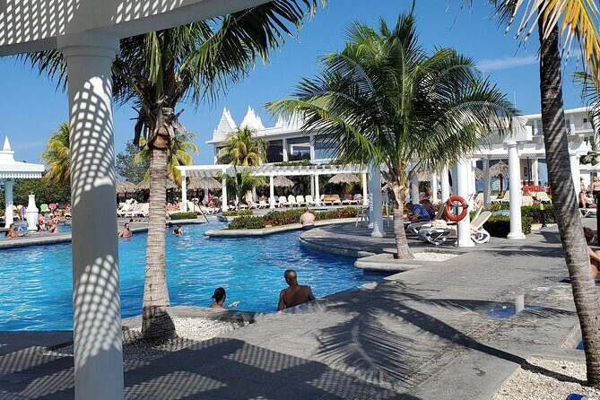 Montego Bay Airport Ja MBJ to Hotels in Montego Bay or Falmouth - Pricing and Value