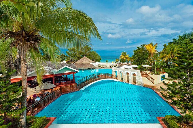 Montego Bay Airport Private Transfers to Royalton Negril - FAQs