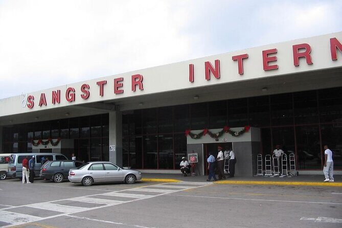 Montego Bay Airport Transfer to Excellence Oyster Hotel Falmouth - Who Should Consider This Transfer?