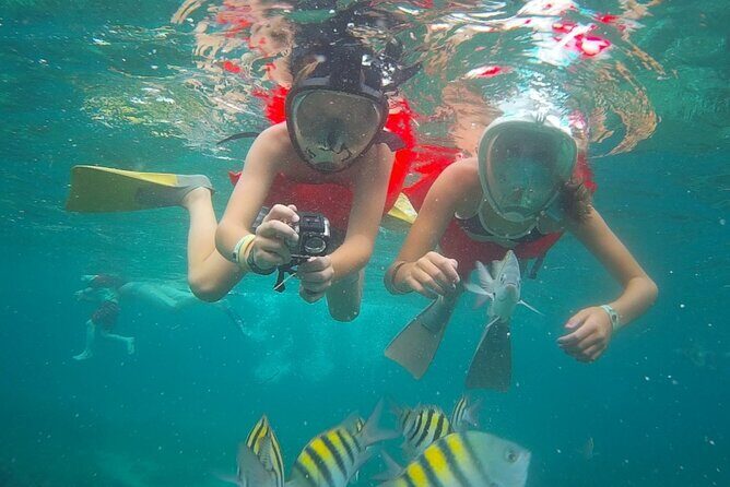 Montego Bay Catamaran: Snorkel Tour with Open Bar & Reggae DJ - FAQ