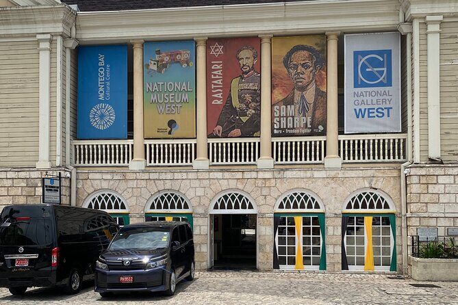 Montego Bay City Tour with Sightseeing and Shopping - Good To Know
