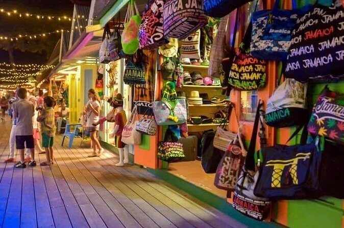 Montego Bay Highlight Tour with Shopping and Bamboo River Rafting - Who Is This Tour Best For?