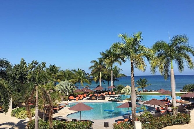 Montego Bay Highlights Tour With Pick up - Visit Sam Sharpe Square and the Cultural Center