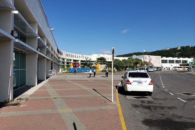 Montego Bay Hotels Private Airport Transfer - Flexibility and Booking in Advance