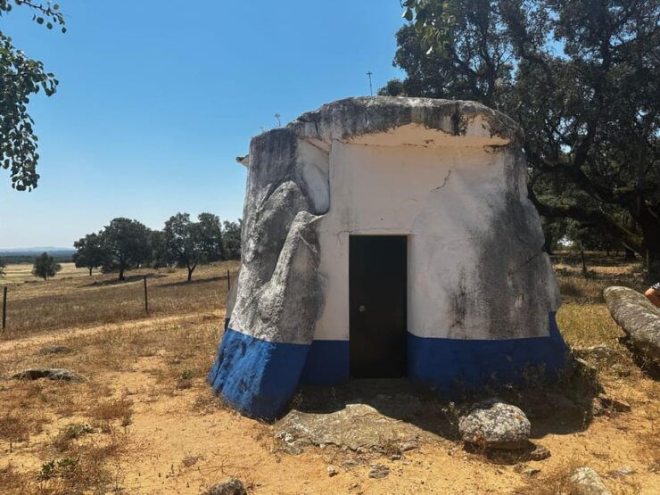 Montemor-o-Novo or Évora: One-Day Tour of Megaliths - Good To Know