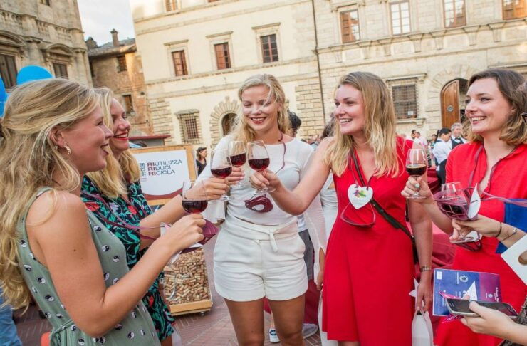 Montepulciano: Guided Wine Tasting Tour With Lunch - Tour Details