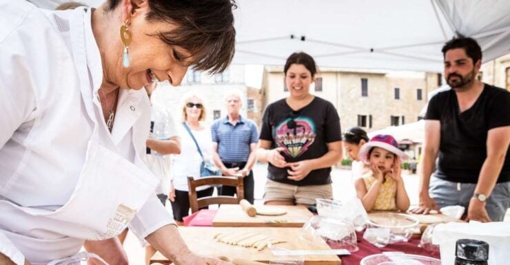 Montepulciano: Italian Cooking Class at a Tuscan Farm - Booking and Payment Details