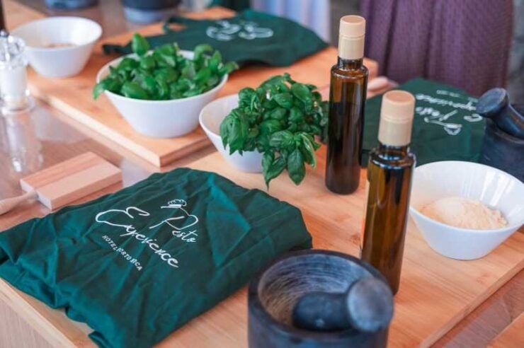 Monterosso Al Mare: Pesto Cooking Class Experience - Class Highlights