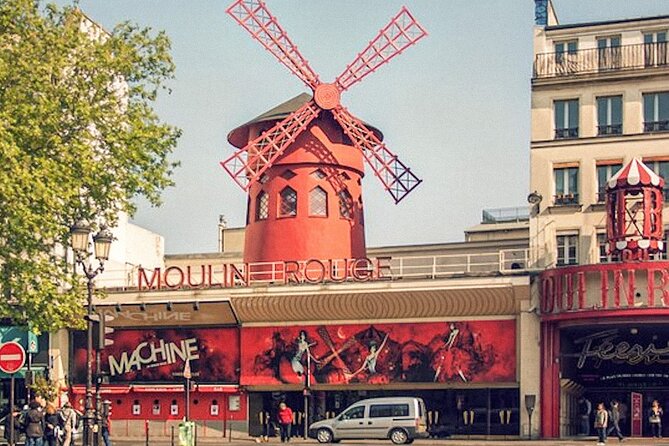 Montmartre 70s Tour Aboard a Classic Citroën DS With Open-Roof - Common Questions