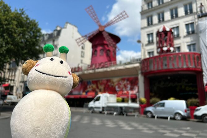 Montmartre Audio Guided Private Tour - Meeting and Pickup