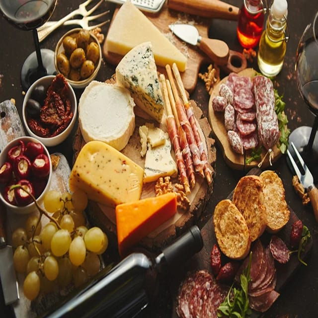 Montmartre Authentic Food Tours - Participation Requirements