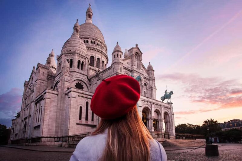 Montmartre Before the Crowds: Walk Tour & Breakfast - Discovering Montmartre in Peaceful Silence