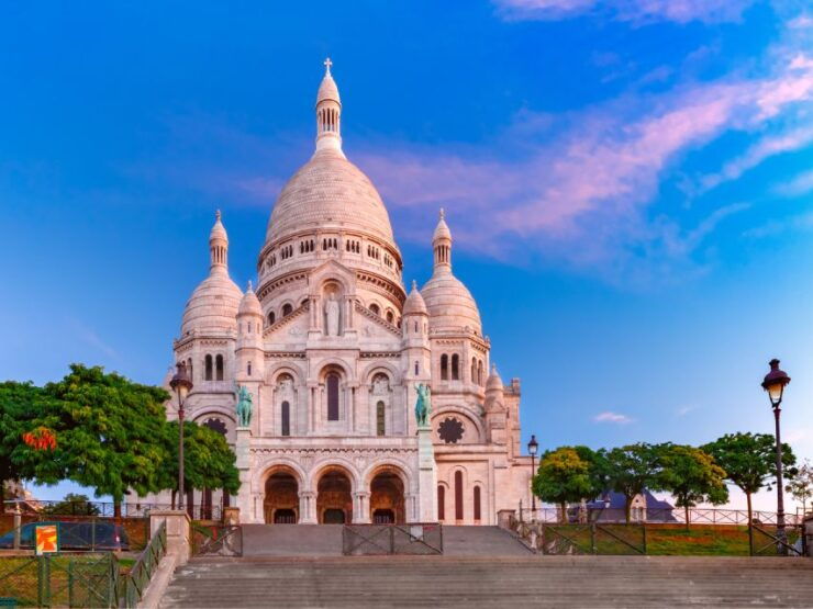 Montmartre: First Discovery Walk and ReadingWalkingTour - Highlights of the Tour