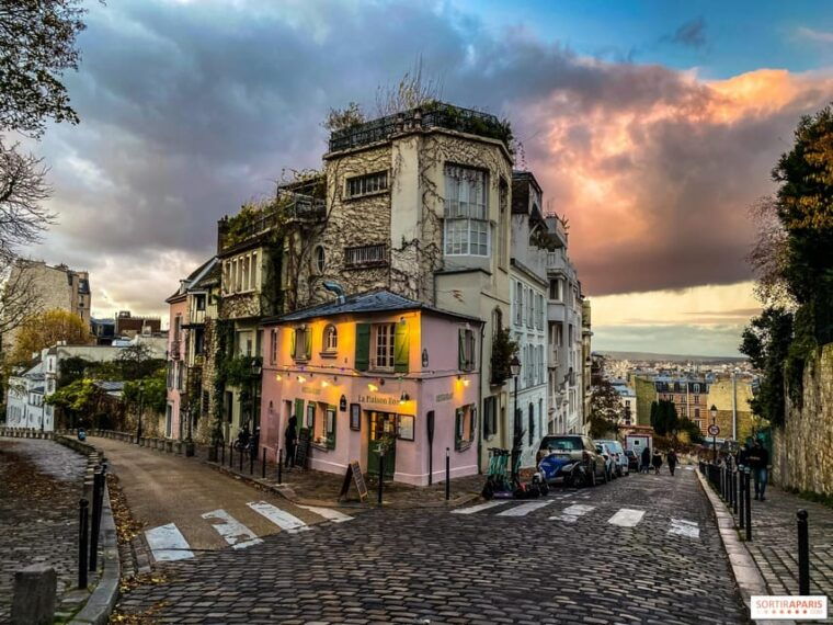 Montmartre Food Tour: Typical Dishes, Cheeses & Wine Tasting - Local Shops and Tastings