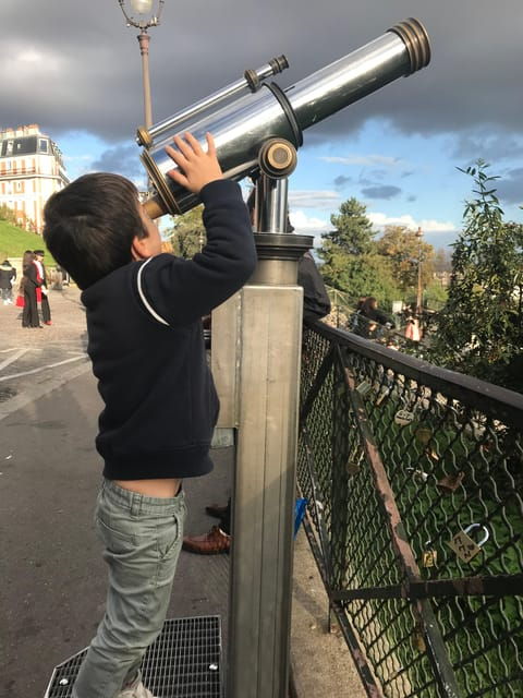 Montmartre: Fun Guided Tour for Kids and Families - Key Points