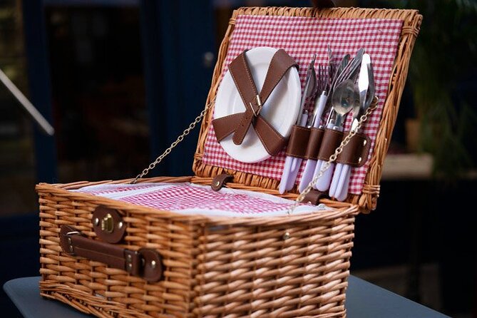 Montmartre Gourmet Private Picnic Basket Experience - Ideal Setting and Duration