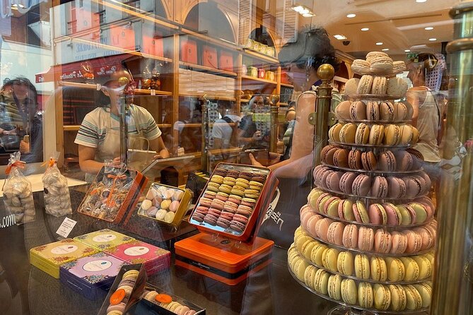 Montmartre Hill Sweet & Savory French Gourmet Food & Wine Tasting Tour - Common Questions