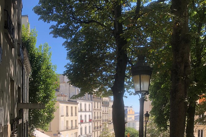 Montmartre Private Tour - Captivating Stories of Famous Artists