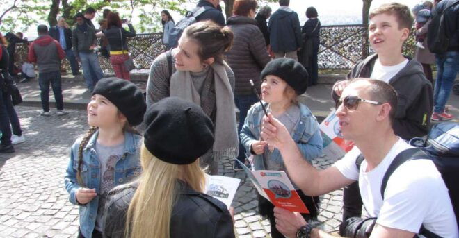 Montmartre: Private Treasure Hunt for Families and Kids - Dive Into the Exciting Treasure Hunt
