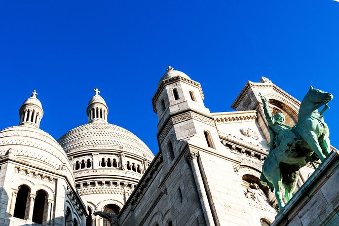 Montmartre Scavenger Hunt and Best Landmarks Self-Guided Tour - Tour Inclusions and Experience