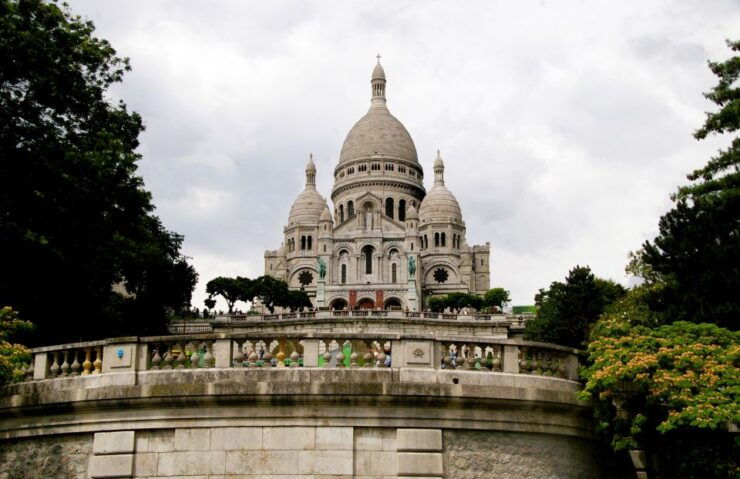Montmartre Self-Guided Walking Tour and Scavenger Hunt - Tour Activity Details