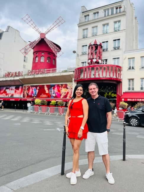 Montmartre: The Bohemian Heart of Paris - The Experience in Detail: A Walk Through Artistic History