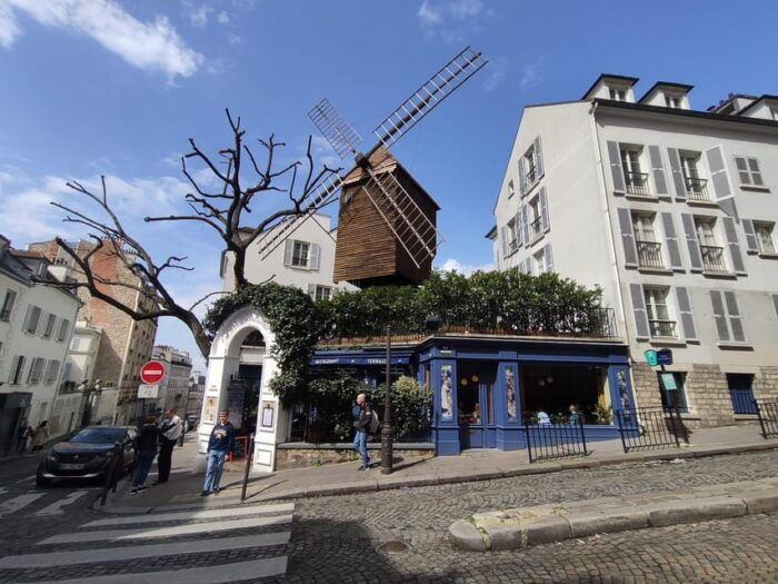 Montmartre Walking Tour With a Local Guide - Customer Reviews and Ratings