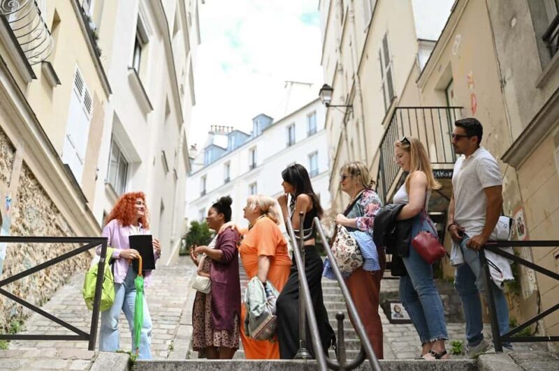 Montmartre Walking Tour with Secret Tales, Views & Croissant - The Itinerary in Detail: What to Expect