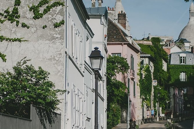 Montmartres Secrets and Tastes in a Private Walking Tour - Tour Duration and Itinerary