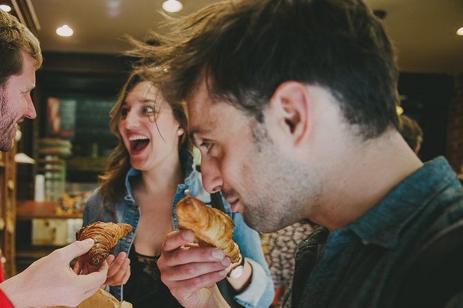 Montmartres Secrets and Tastes in a Private Walking Tour - Recommended Attire and Equipment