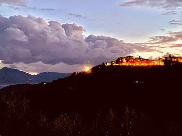 Montone Castles Tour With Dinners in Castello Cardaneto - Recommendations for Enjoying the Tour