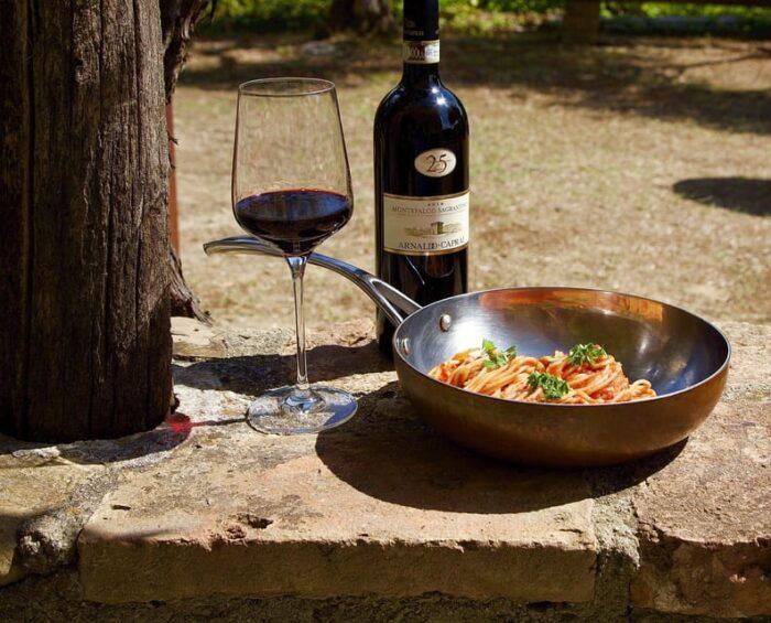 Montone: Medieval Dinner in Cardaneto Castle - Reservation Process