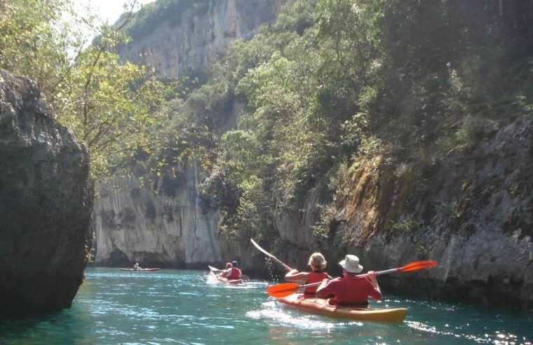 Montpezat: Kayak/Canoe Rental in the Gorges Du Verdon - Equipment and Safety Considerations