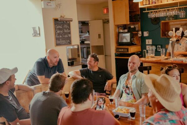Montreal: Brewpub Experience Beer Tasting & Walking Tour - Neighborhood Exploration