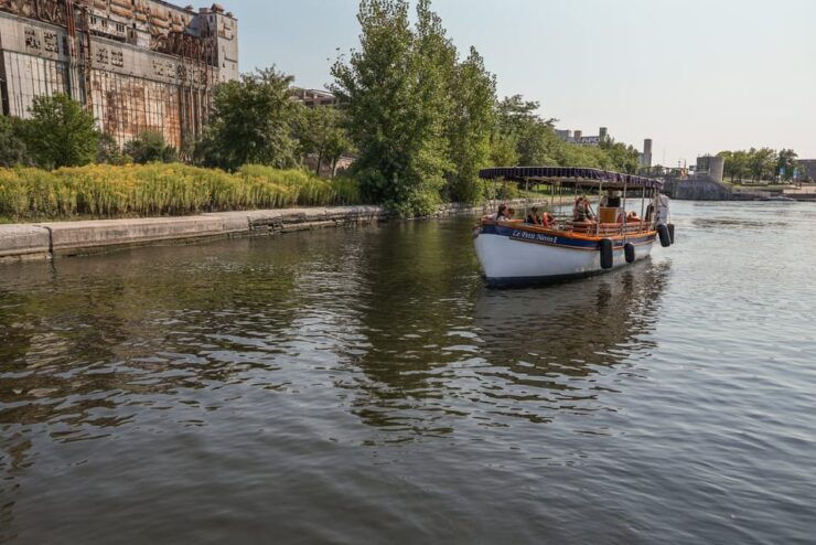 Montreal: Electric Boat Cruise With Onboard Drinks - Good To Know