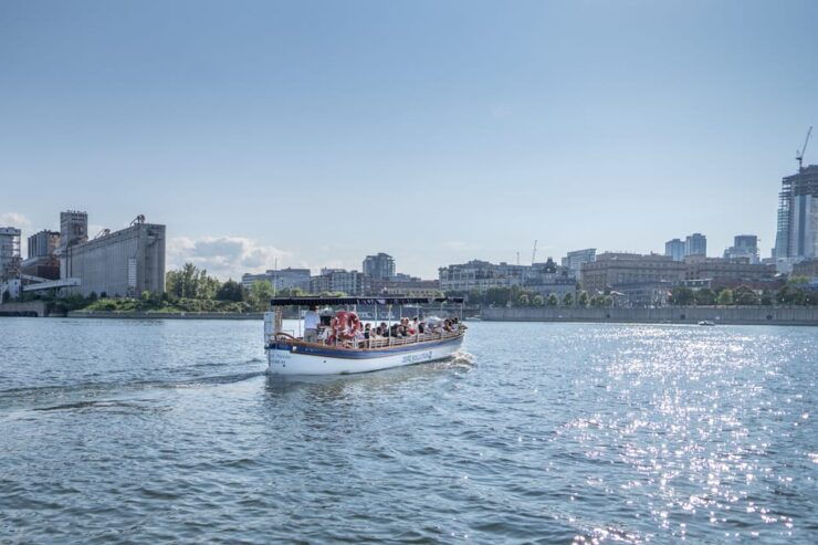 Montreal: Electric Boat Cruise With Onboard Drinks - Eco-Friendly Features