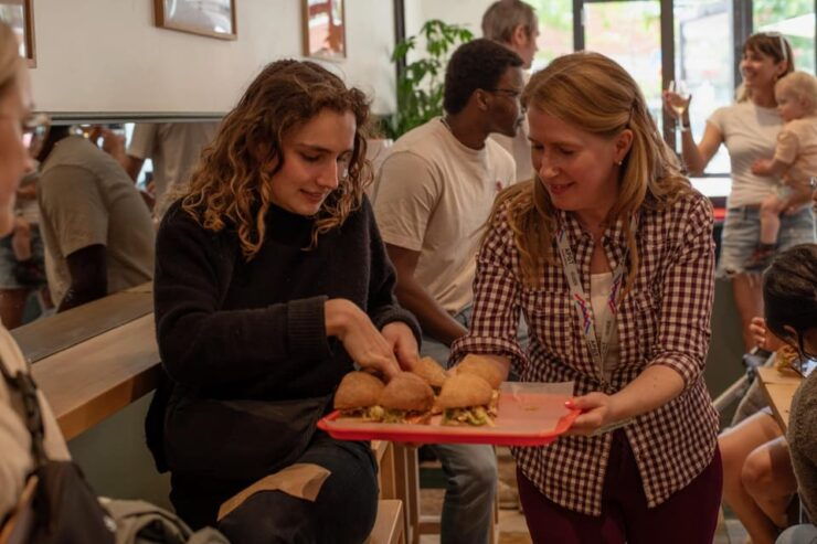 Montreal: Mile-End Foodie Walking Tour With 6 Tastings - Tastings and Highlights