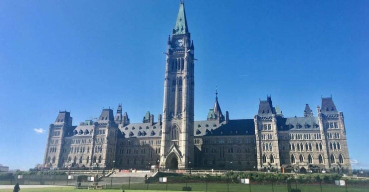 Montreal: Private Day Tour to Ottawa - Tour Overview