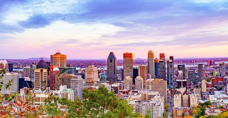 Montreal: Private Transfer to Montreal Airport YUL - Driver and Assistance
